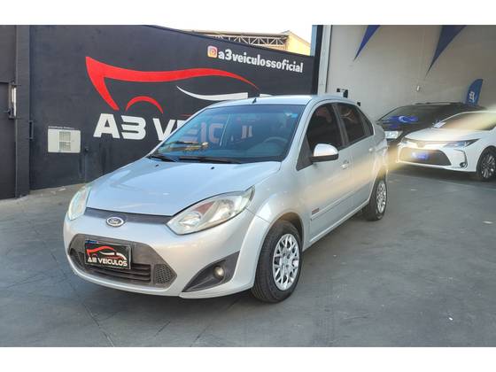 FORD FIESTA 1.6 MPI SEDAN 8V FLEX 4P MANUAL FORD FIESTA 1.6 MPI SEDAN 8V FLEX 4P MANUAL